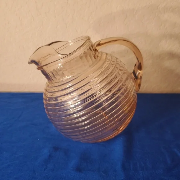 Manhattan Depression Glass Pink Water Tilt Pitcher by Anchor Hocking 80 oz. - Picture 1 of 8